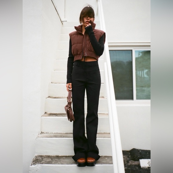 ZARA CROPPED PUFFER VEST SS22
BROWN - Picture 13 of 15